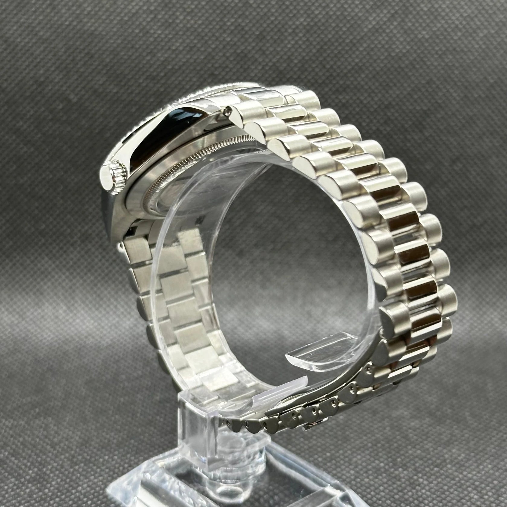 Seikodate Vit Romersk