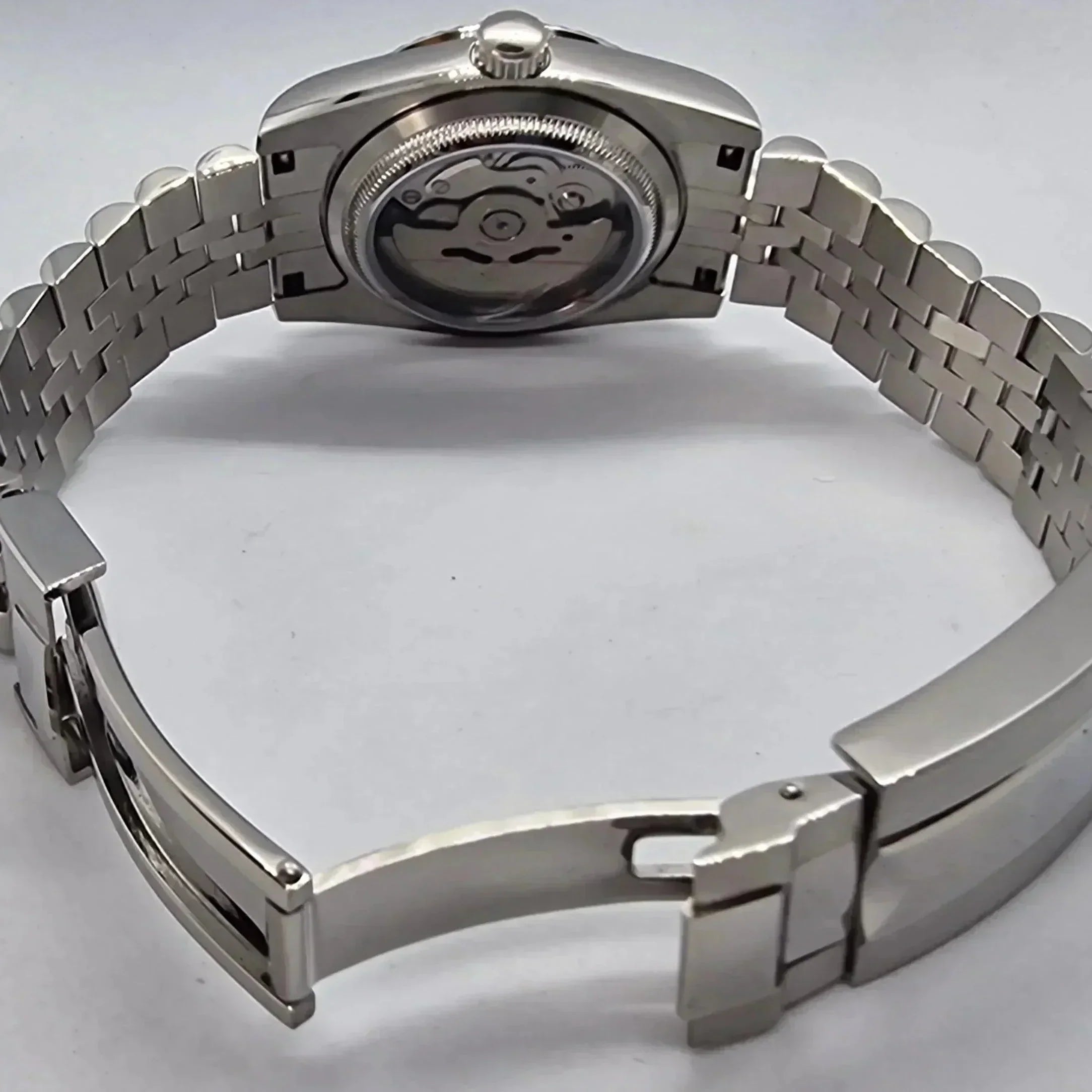 Seikojust︱Vit