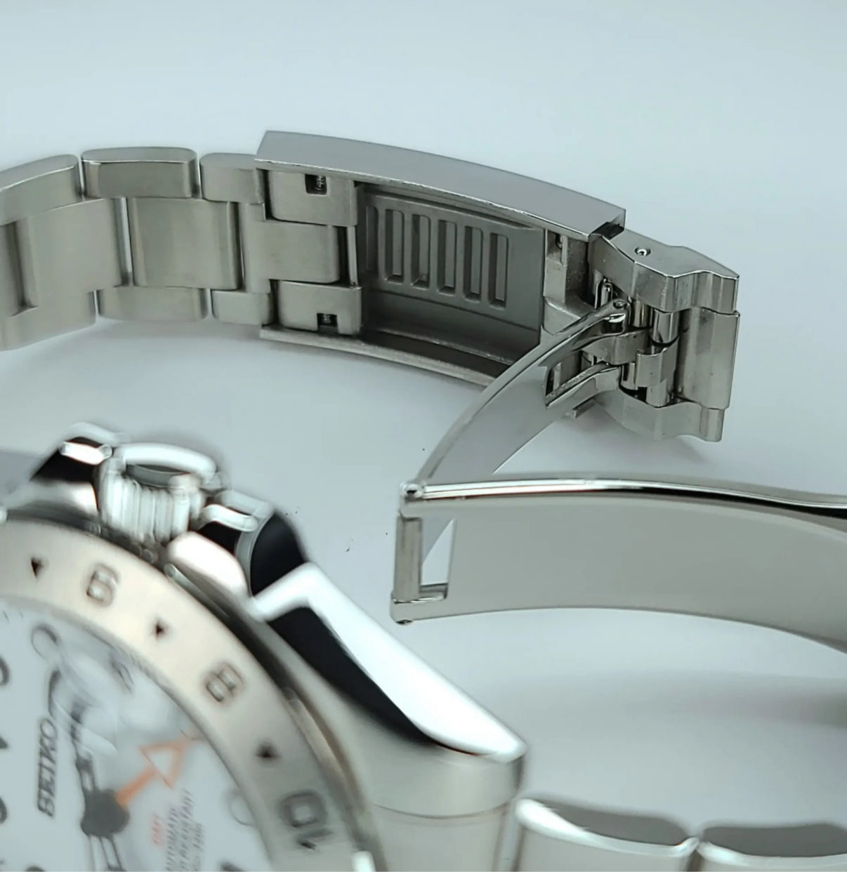 Explorer II GMT Vit